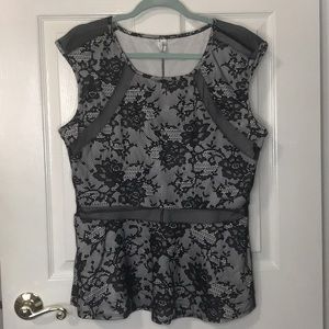 NWOT! Studio Y black gray mesh peplum top XL